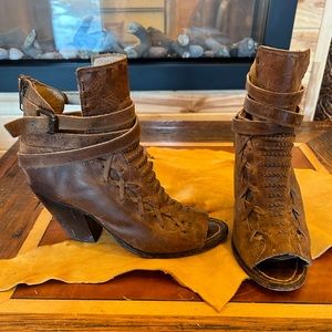 Freebird ‘Eagle’ Booties